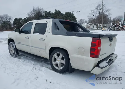 2011 Chevrolet Avalanche 1500 Ltz из США, поврежденный, VIN 3GNTKGE32BG119404